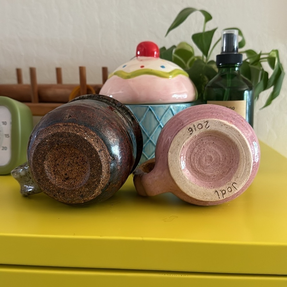Set of 2 Handmade Pottery Coffee Mugs 8oz Espresso Latte Brown Pink - Picture 4 of 7